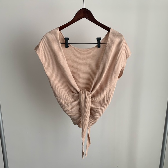 DYNAMITE Backless Top - Picture 1 of 8